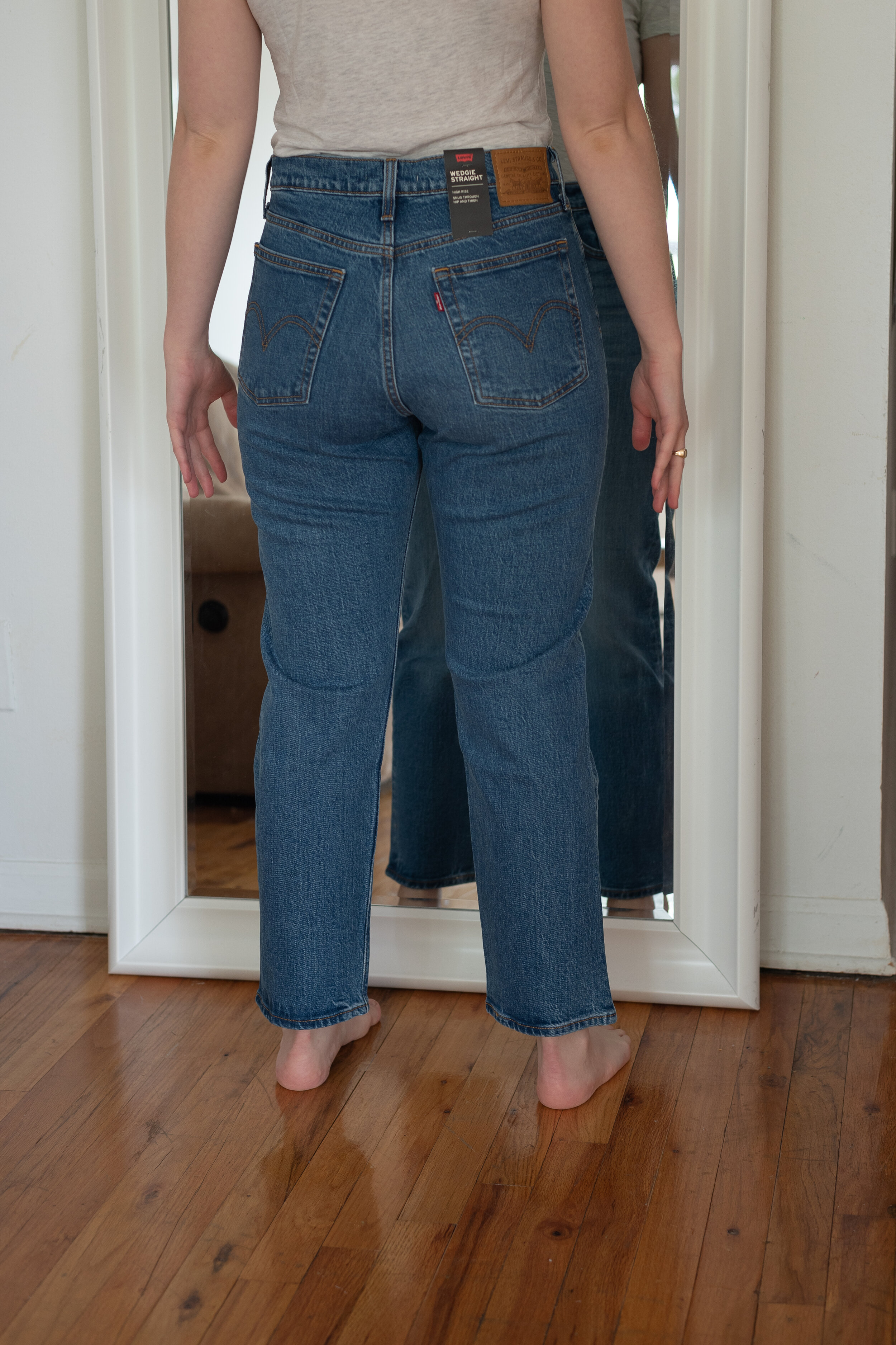 levis straight fit jeans