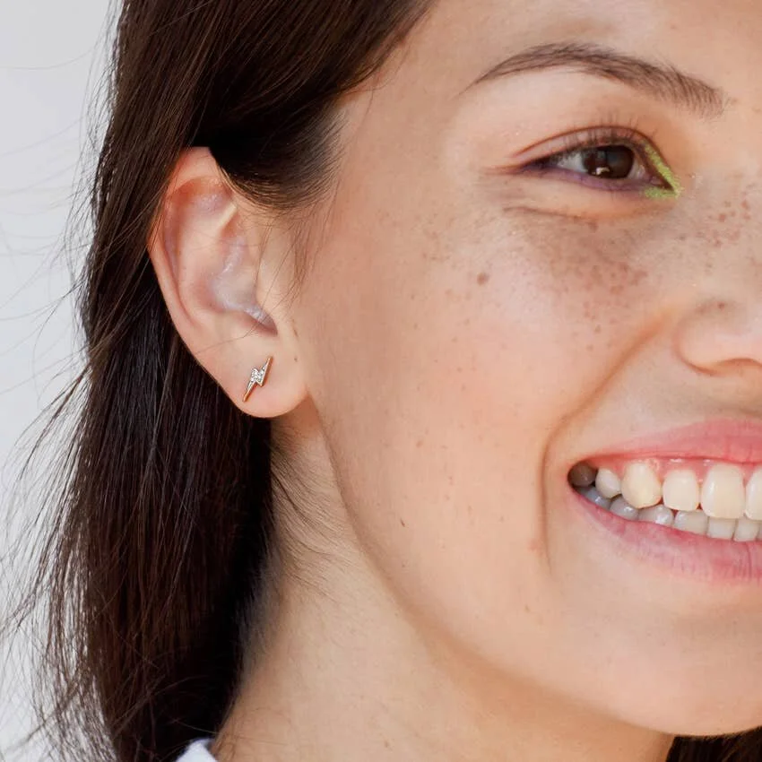 FE90E261-57B2-4B9D-8F2B-BEB051C3A002