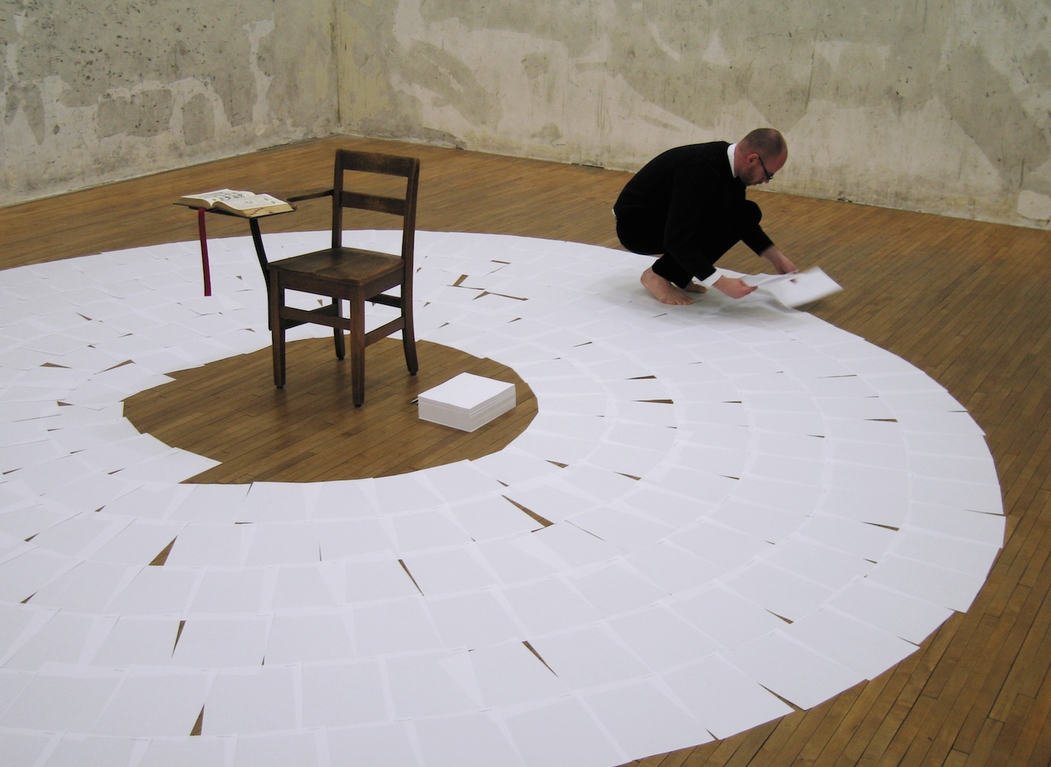     Indexical Scale , 2005  Performance Art  