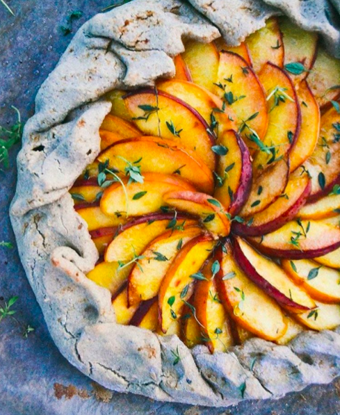 This beautiful galaxy swirl of thyme and peach by @anettvelsberg