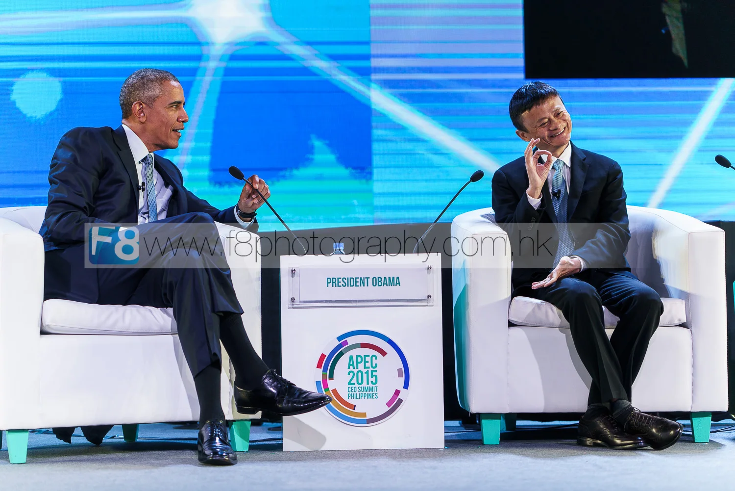 president of the united states on stage with jack ma from alibaba.com