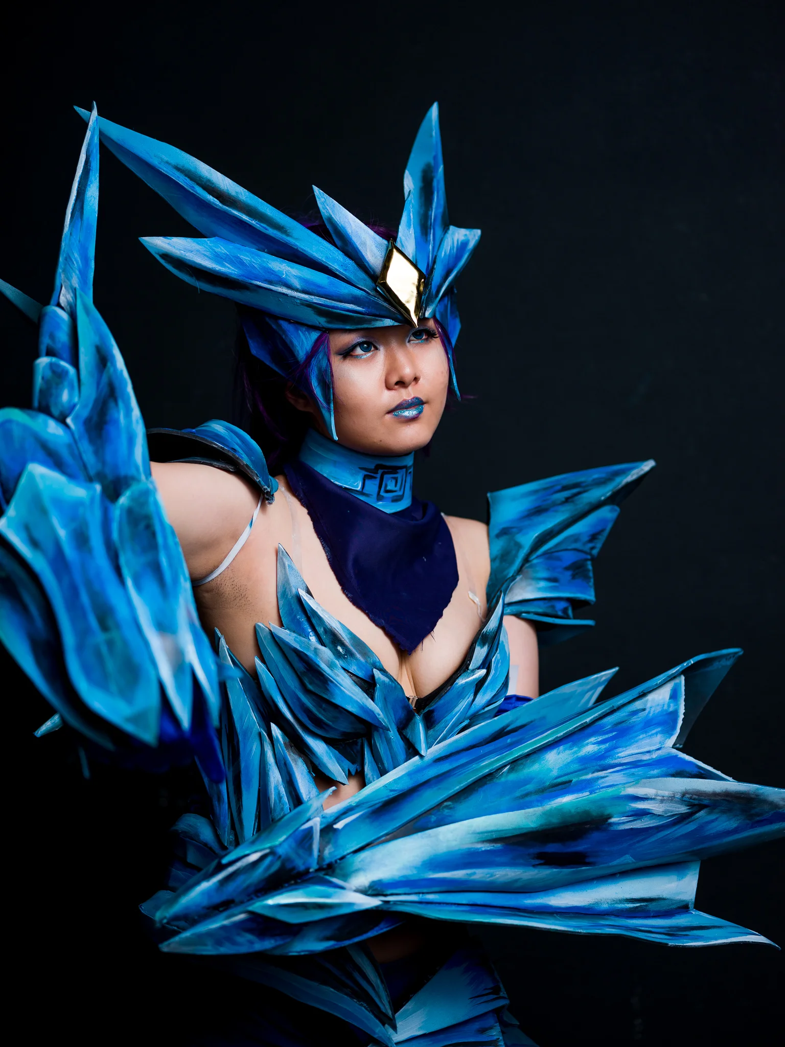 A lot of effort on this costume too, looking spectacular!