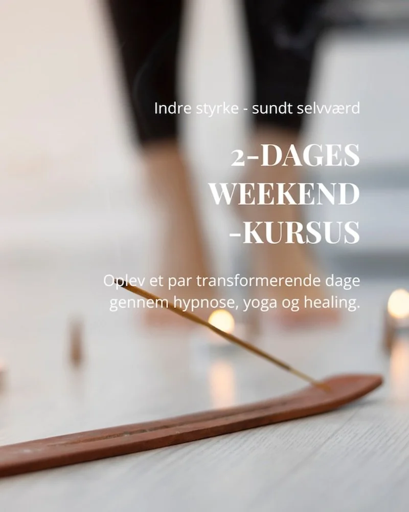 ✨ Genopdag din indre styrke ✨
P&aring; to dage vil du slippe gamle m&oslash;nstre, omprogrammere din underbevidsthed og finde hjem til dit selvv&aelig;rd.
Gennem hypnose, yoga, yin-yoga, reiki og sm&aring; ritualer skaber vi en rejse, der giver dig: 