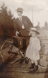 Sidney leaves for school. Neither he nor his sister look too happy about it.