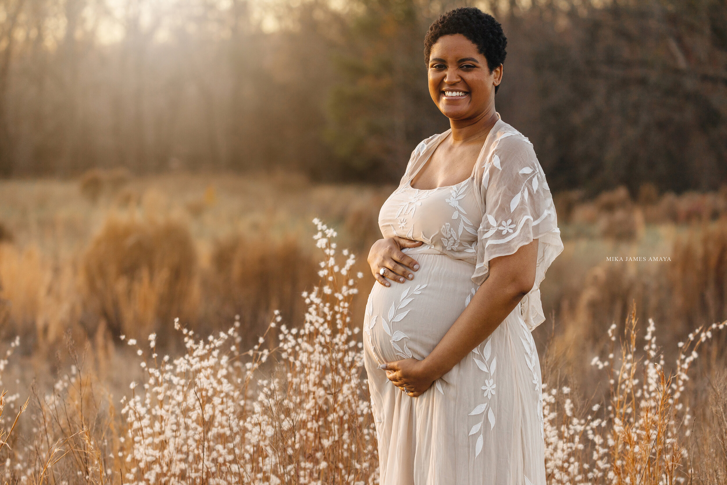 outdoor maternity session / sunset photos in raleigh