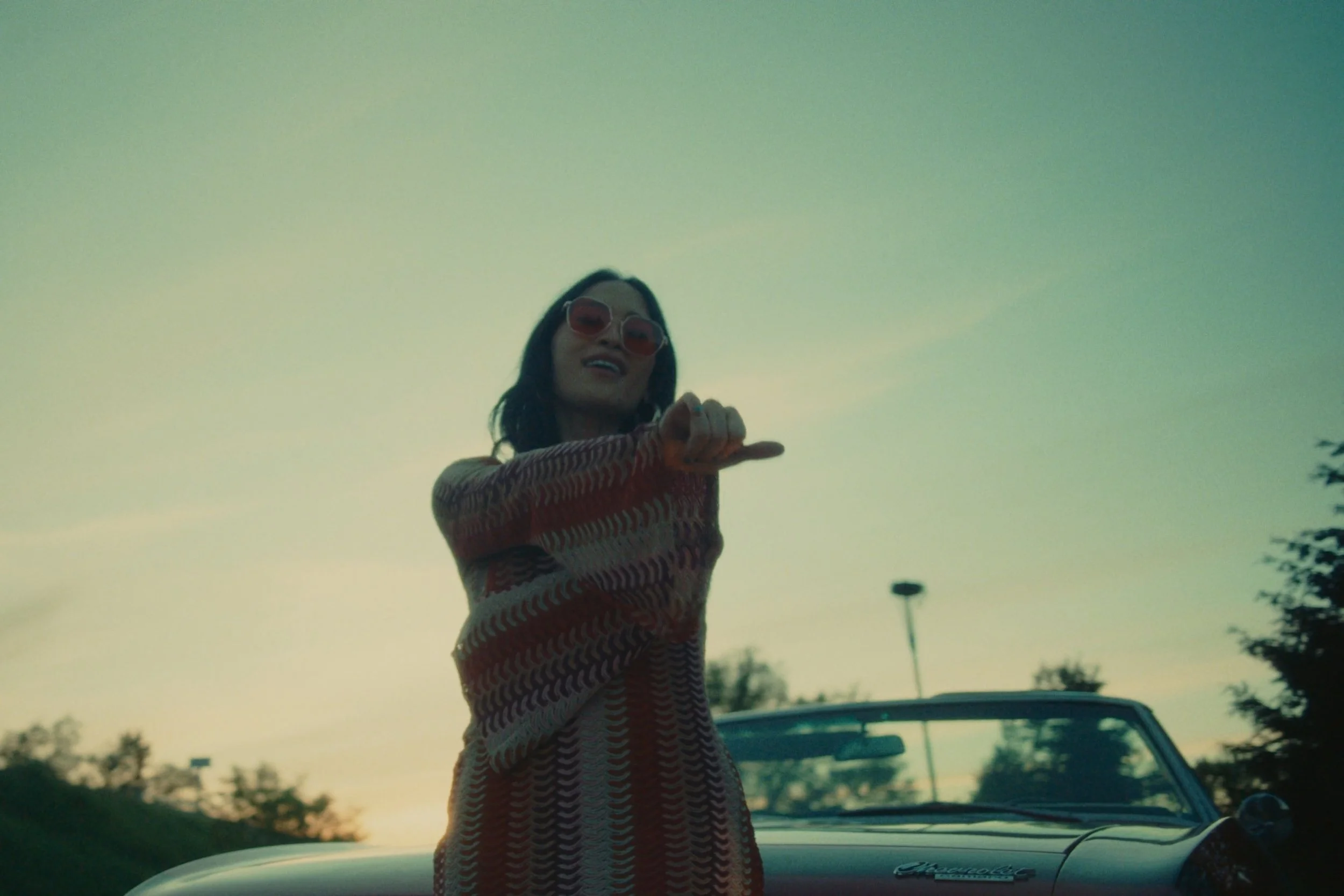 VS--Vimeo-ChynnaLewis-YouMeTheRoad-0’25”.jpg