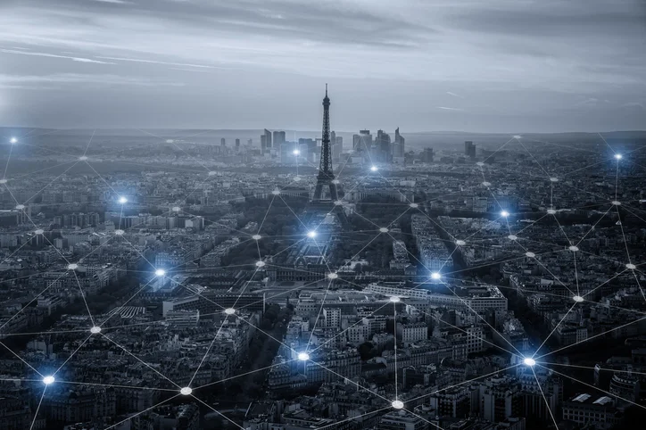 Smart cityscape and network connection concept wireless signal