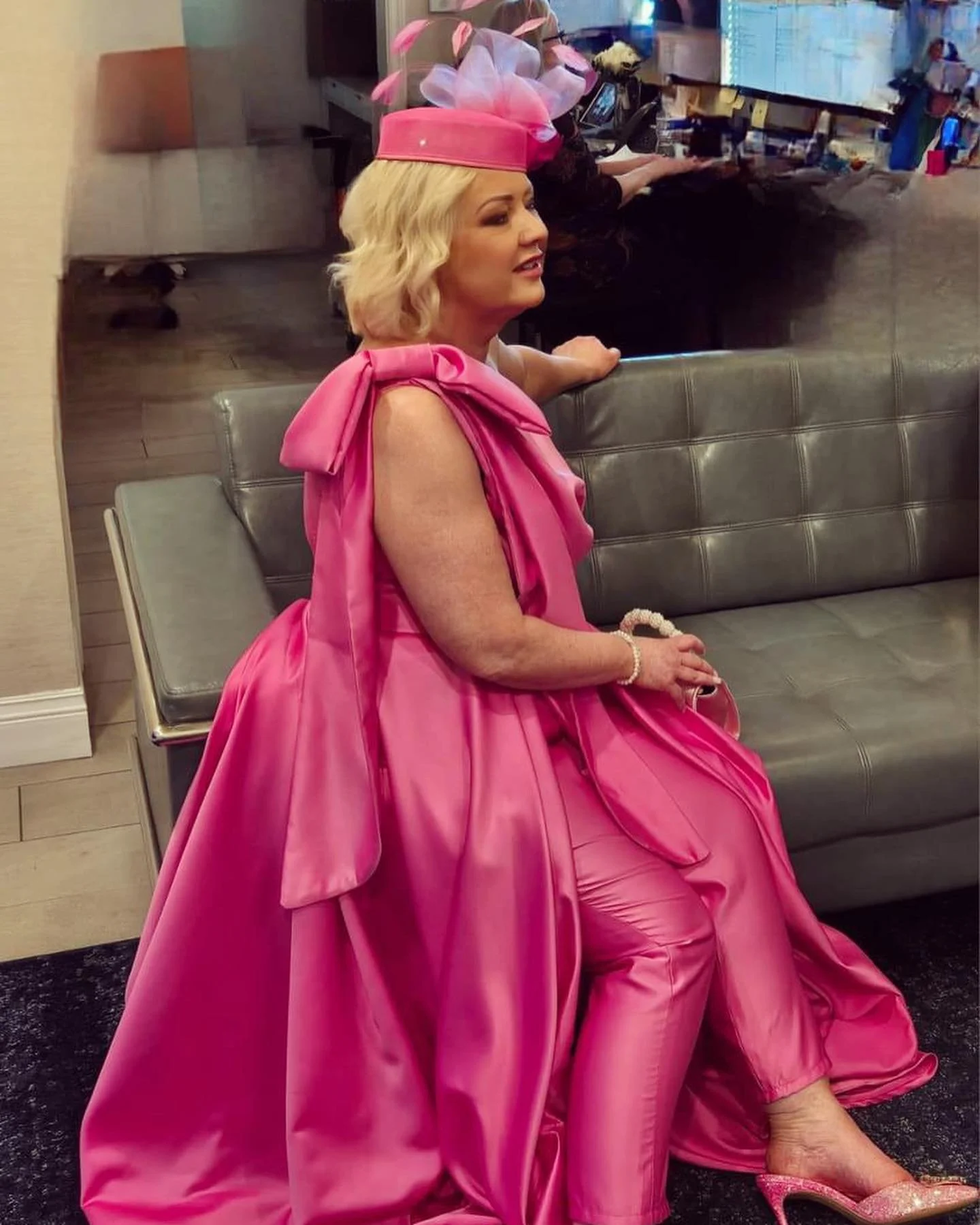 Another stunning Mother of the Bride. Modern and contemporary WITH POCKETS for a vegas wedding.#modernmotb #modernmotg #wedding #weddingoutfit #dressdesigner #pinkmotb