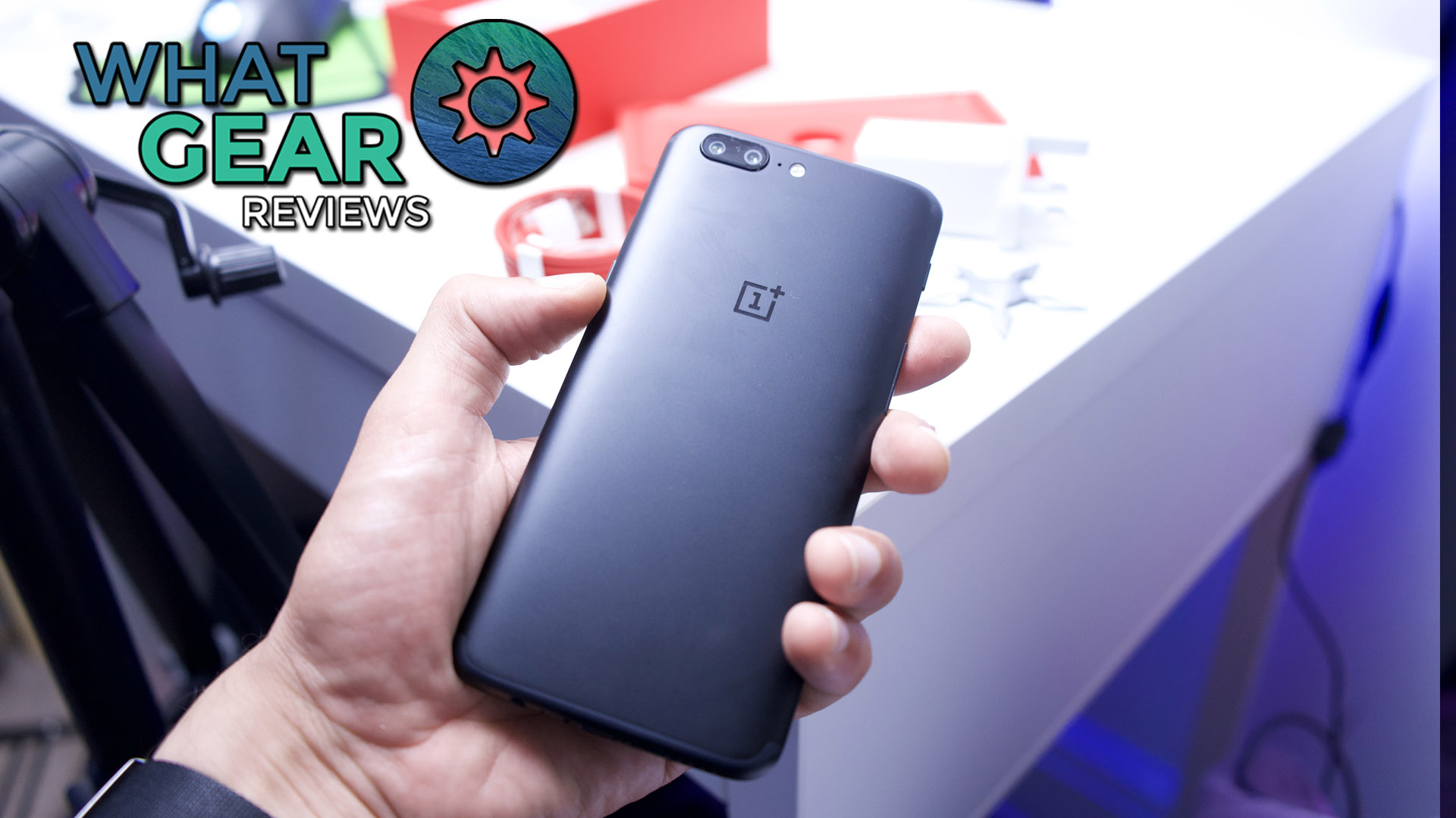 OnePlus 5 WhatGear Unboxing Video