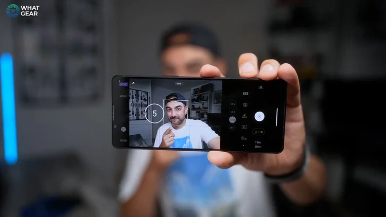 Sony Xperia 1V - PROS & CONS of Switching From iPhone cipads freeads