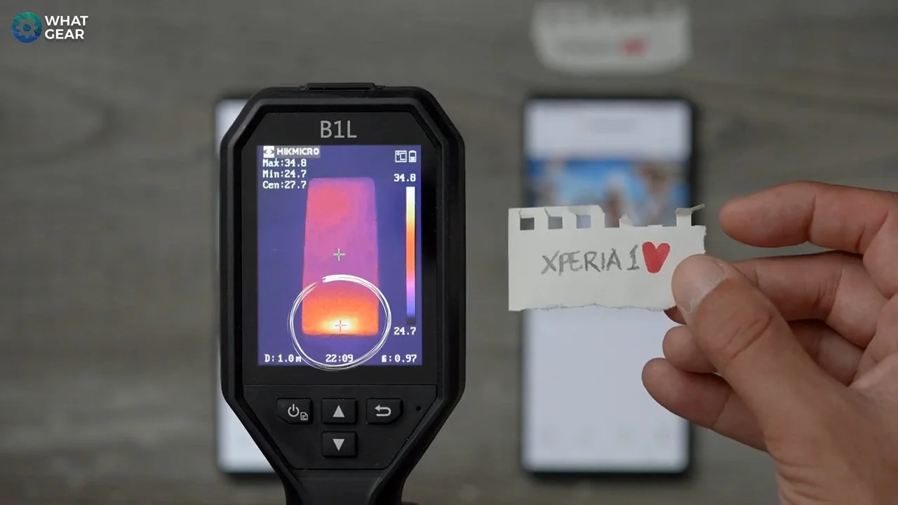 xperia 1V vs Xperia 1IV thermals charging 1.jpg