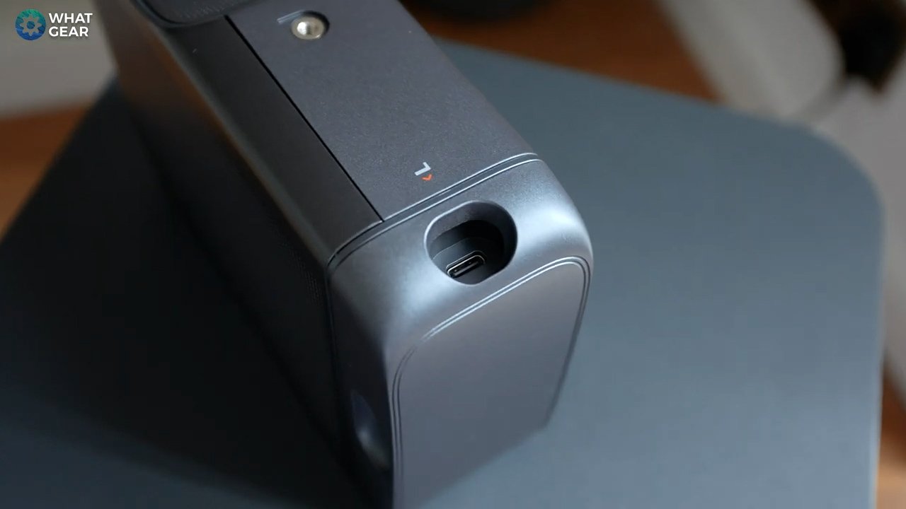 JBL Bar 1000 review USB C.jpg