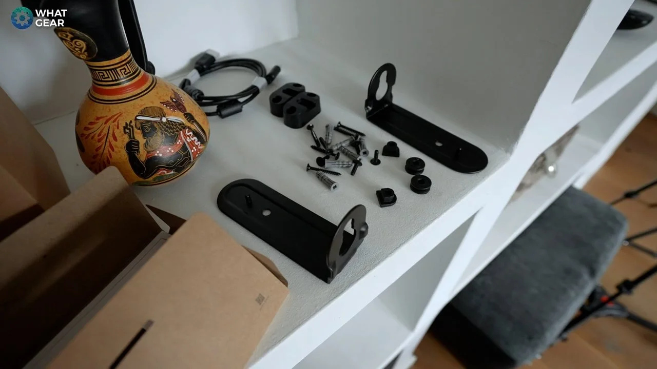 JBL Bar 1000 review brackets.jpg