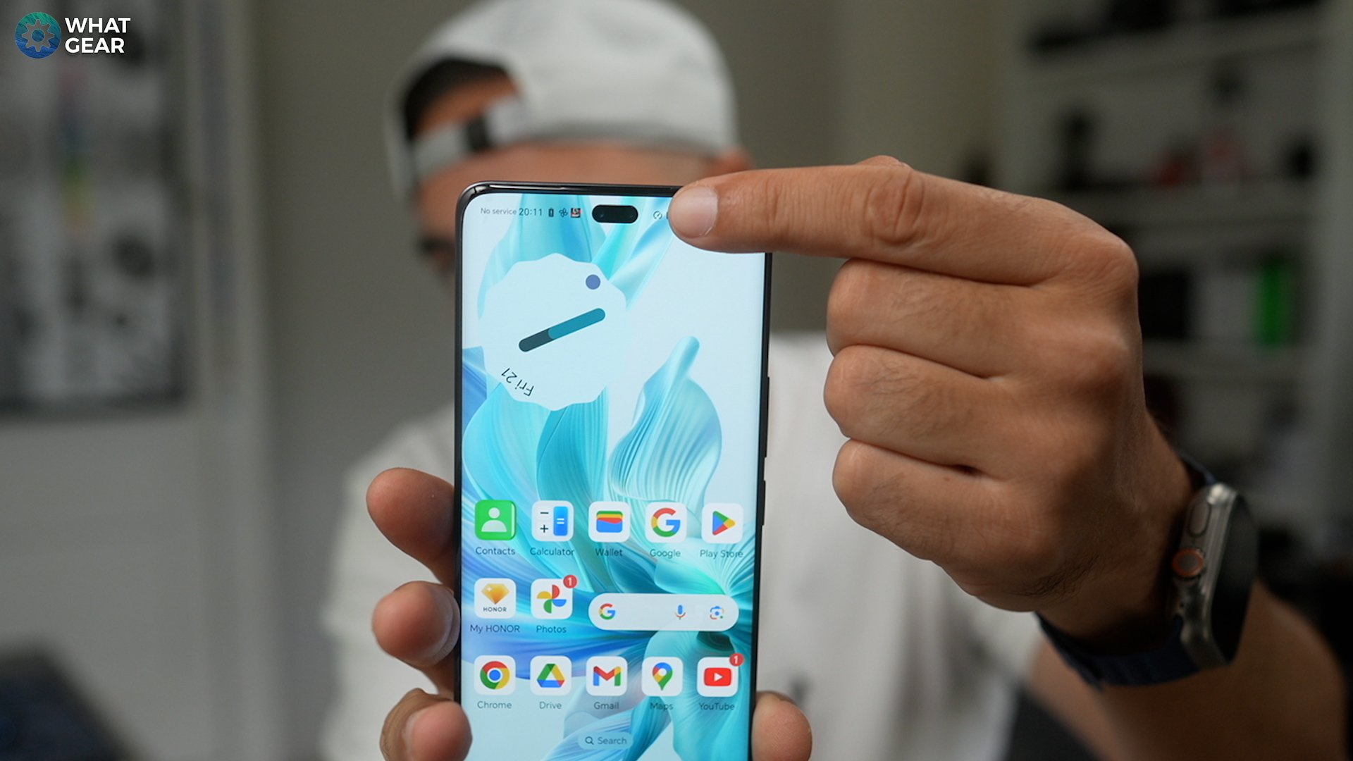 honor 200 vs 200 pro review dual selfie.jpg