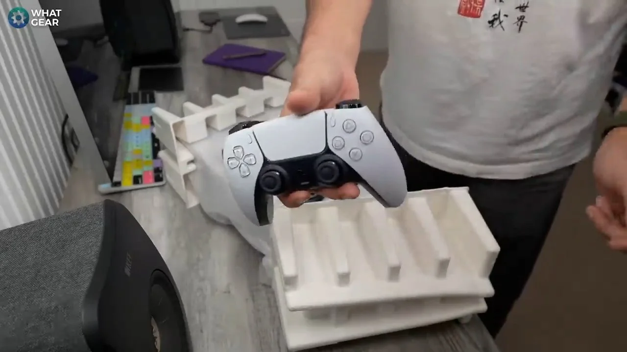 ps5 pro controller.jpg