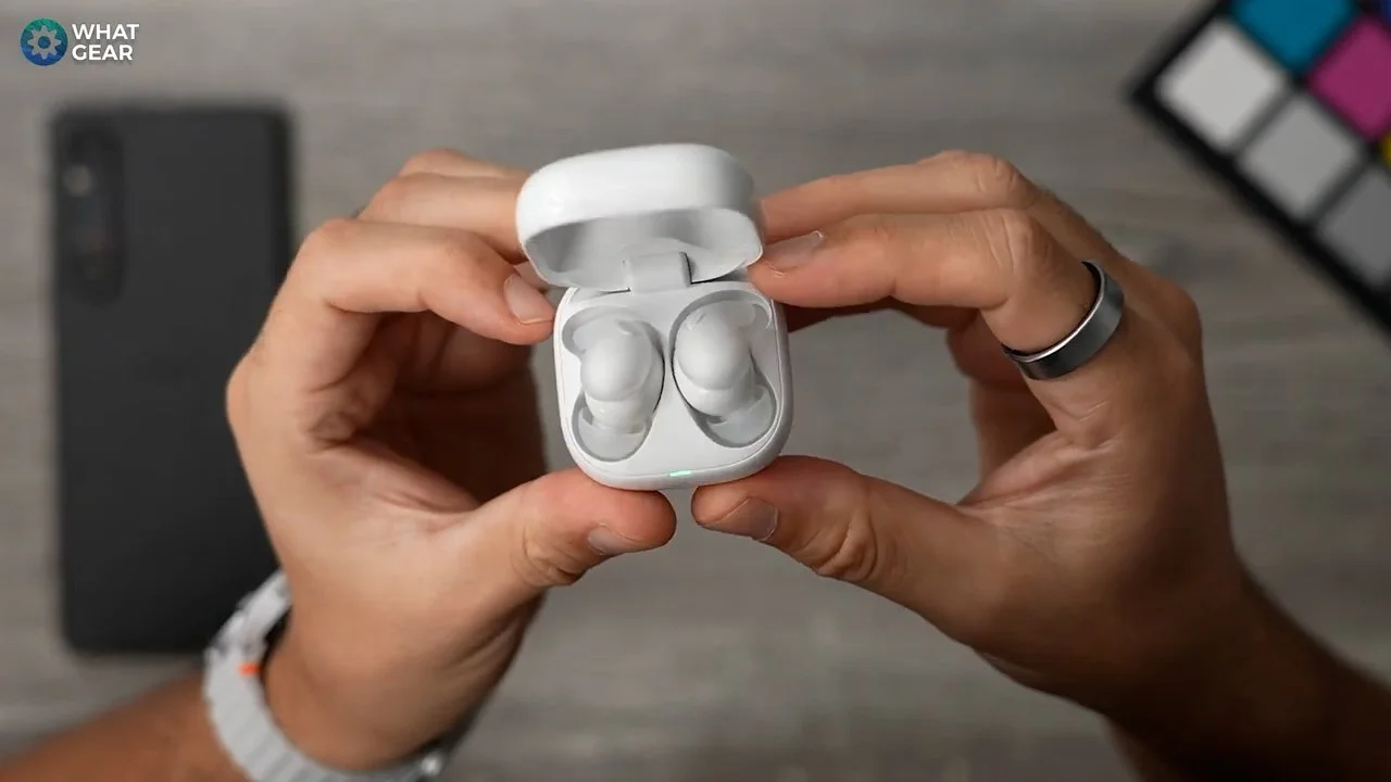 Sony LinkBuds Fit hero 2.jpg