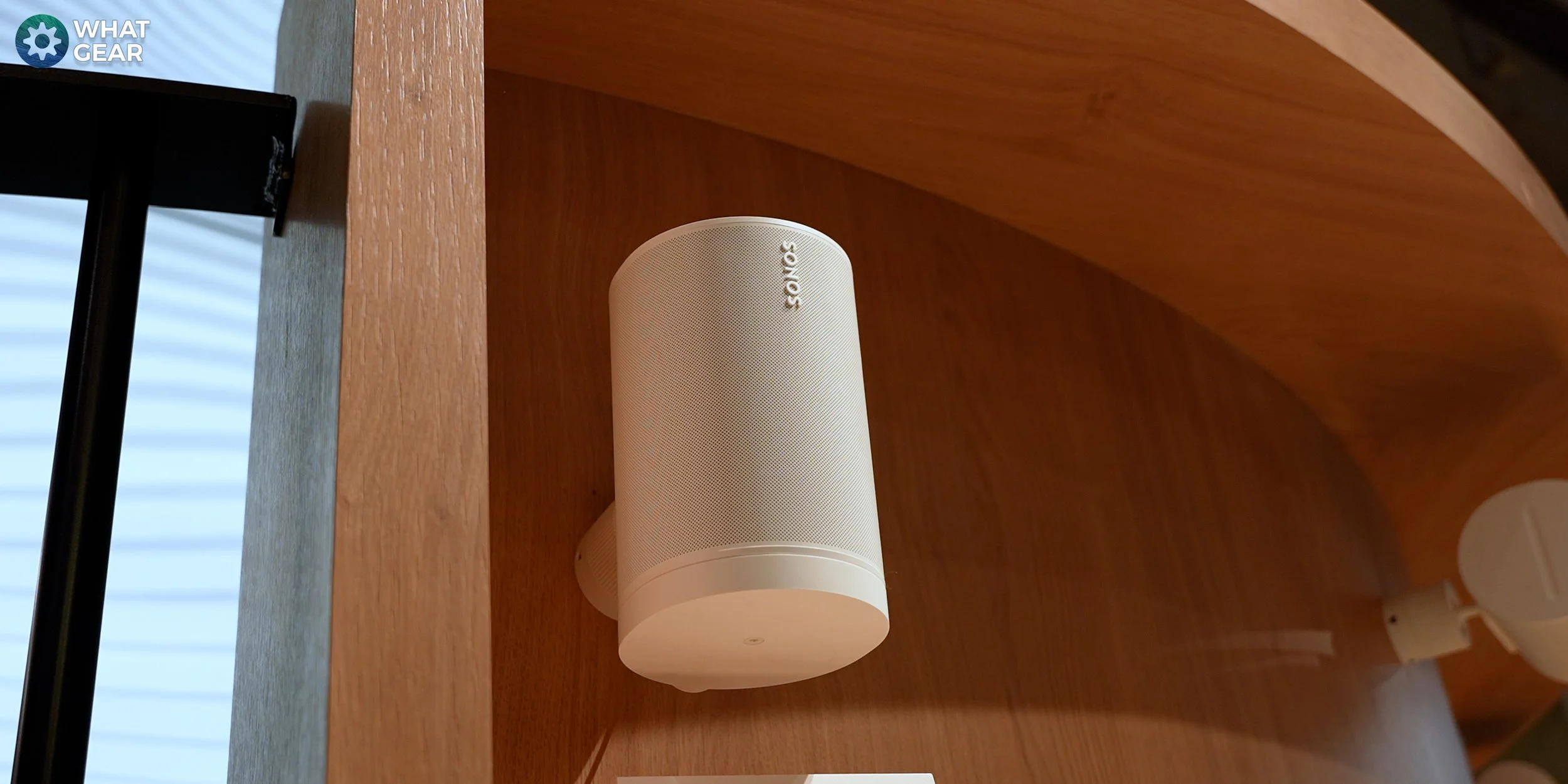 ISE 2025 sonos era 100 pro.jpg