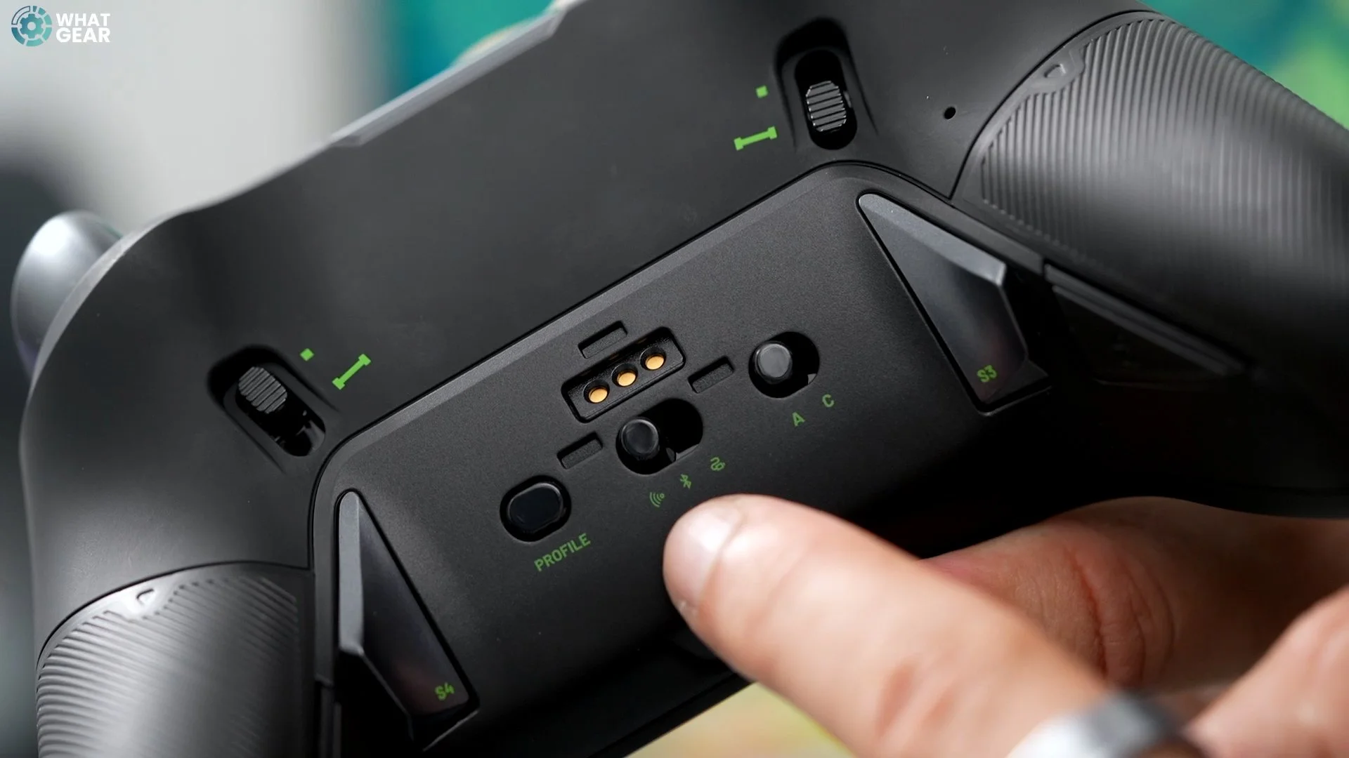 bck of controller.jpg