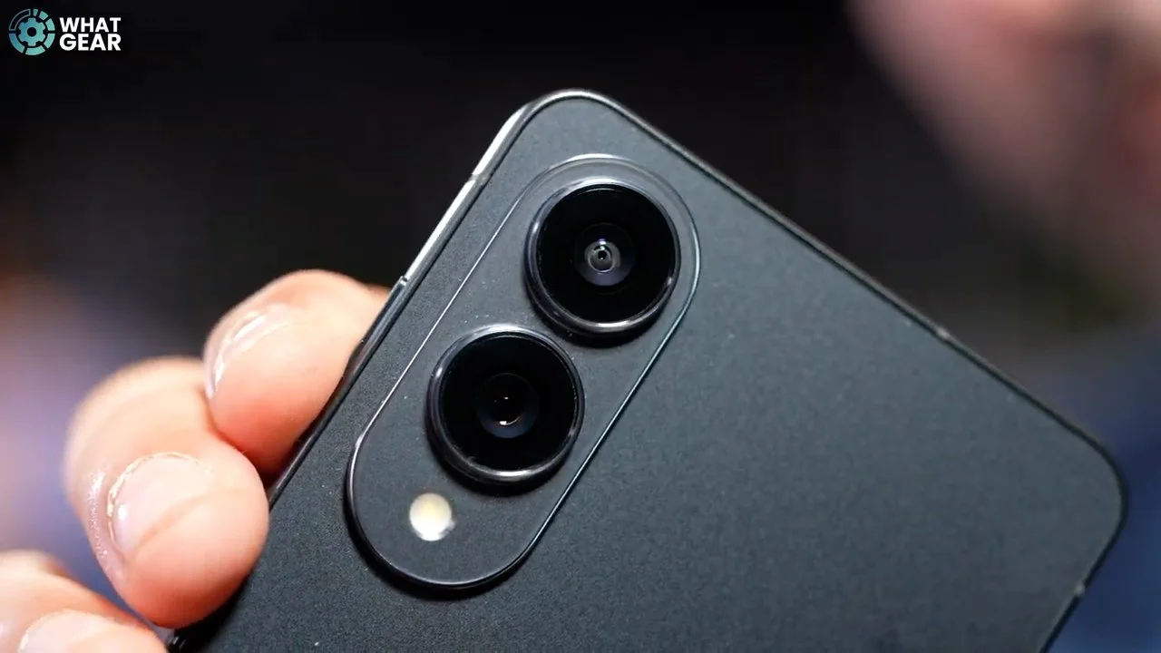 Samsung Galaxy Edge black camera.jpg