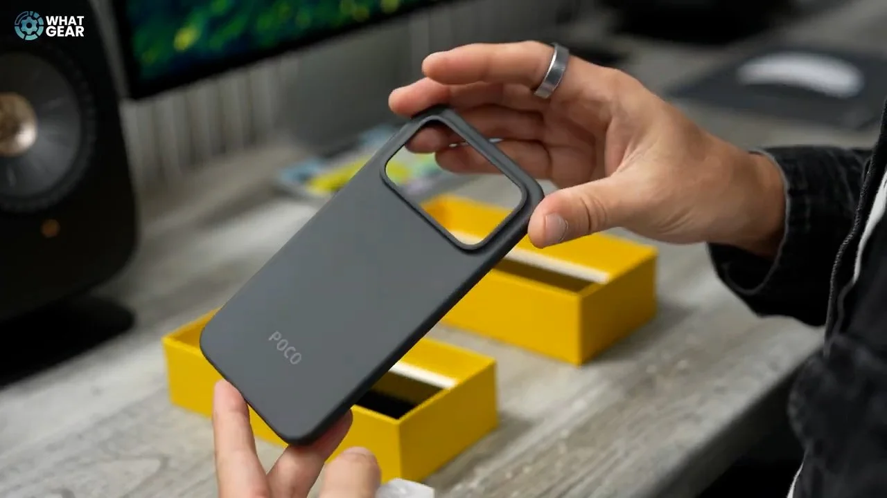 Poco F8 PRO vs Poco F8 Ultra case.jpg
