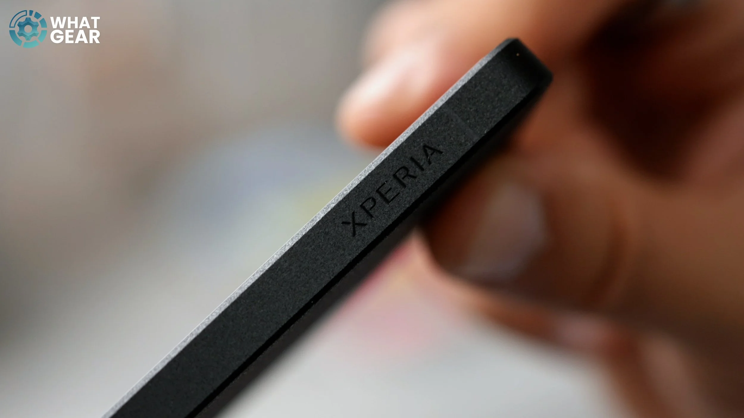 Sony Xperia 1VIII metal frame.jpg