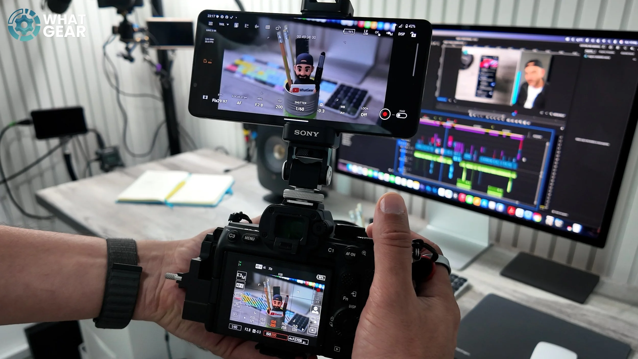 Sony Xperia 1VIII review monitor.jpg