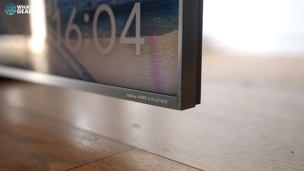 TCL C8L bezel 1.jpg