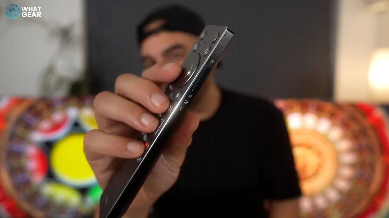 TCL C8L new remote.jpg