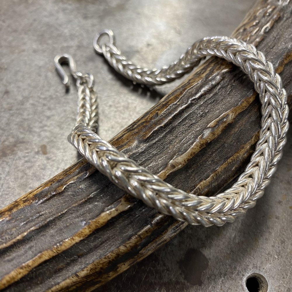 16 Gauge One Way Double Loop in Loop Bracelet — OberMetalWorks