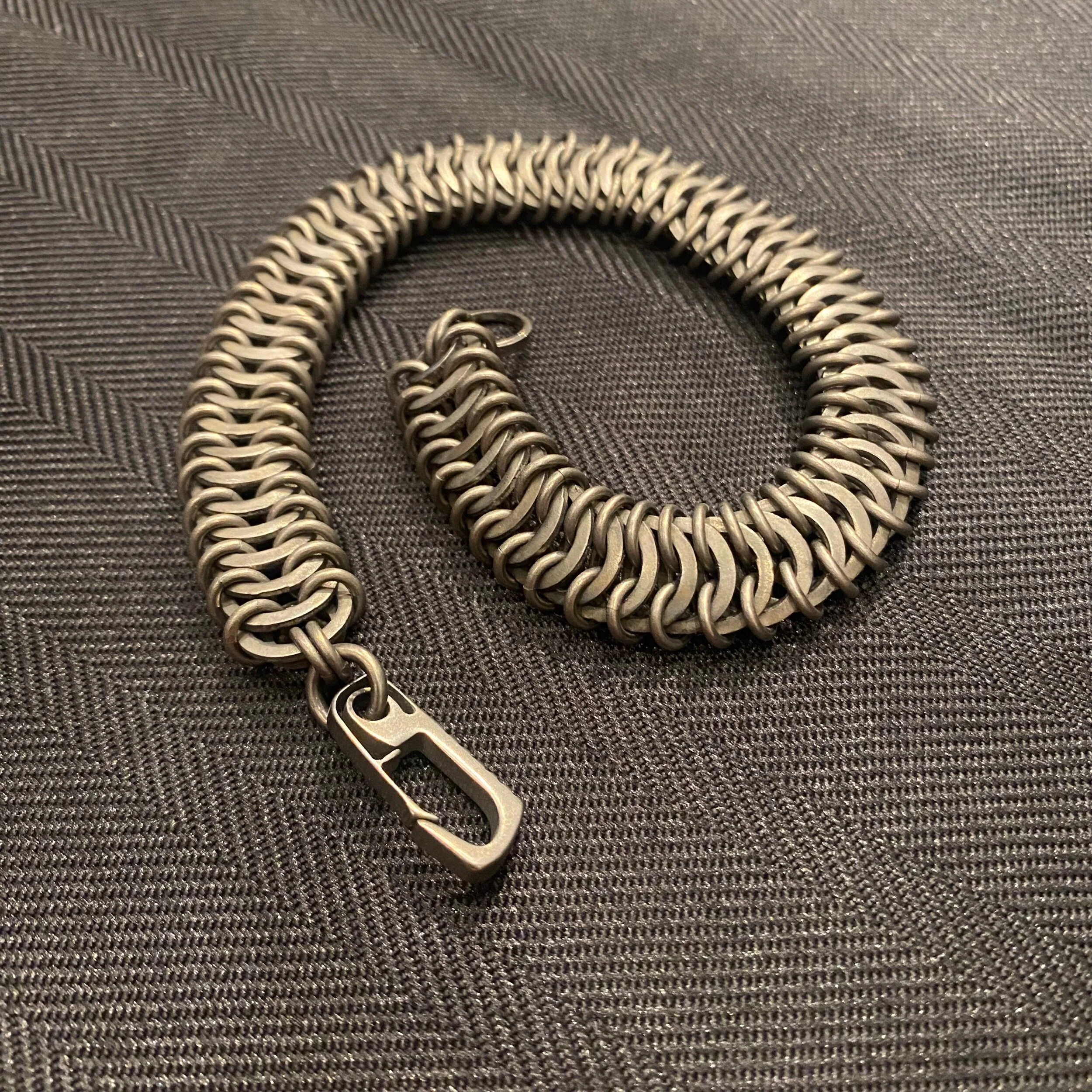 72B65D1F-7517-4305-94E6-86510AC60464