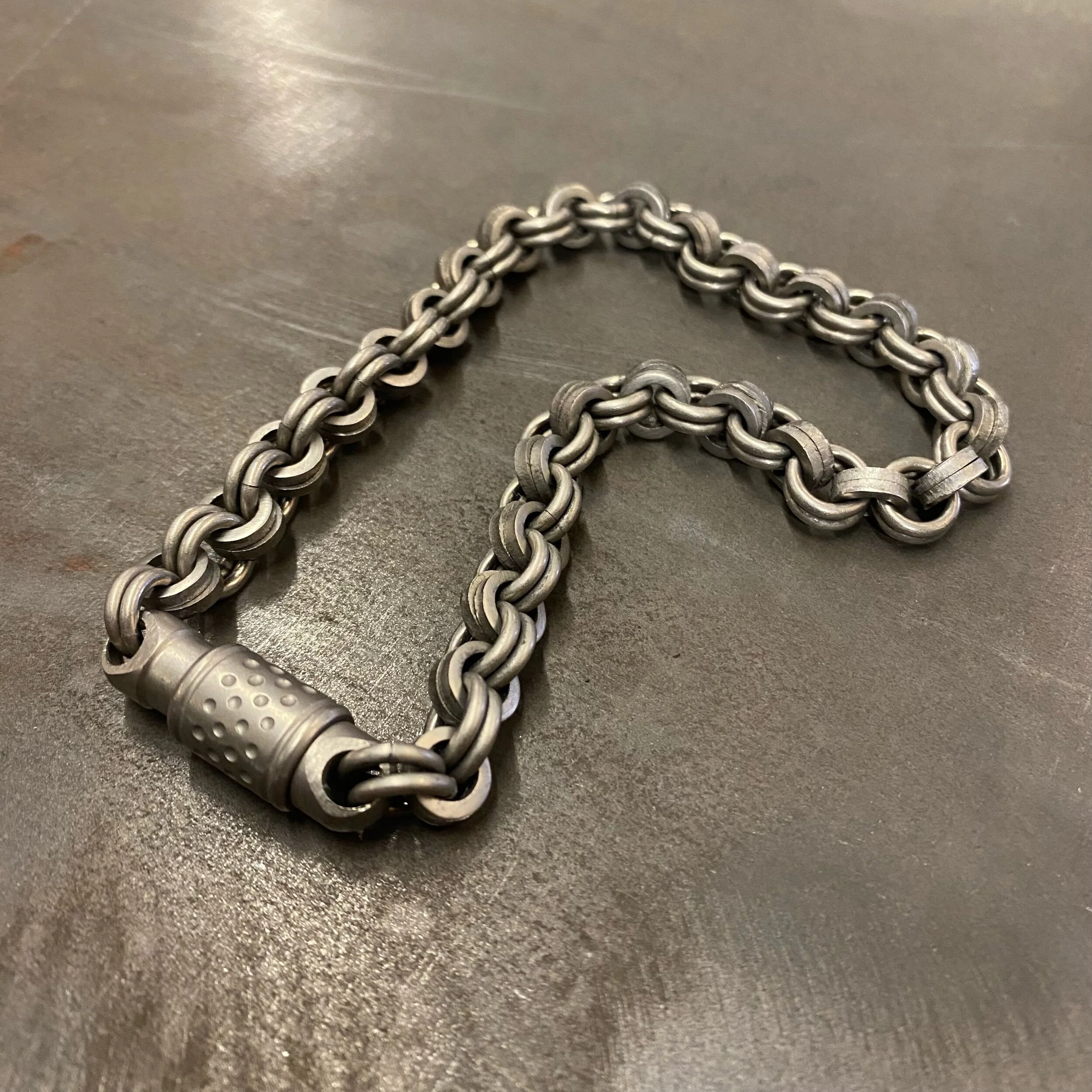 43EA8B8F-6841-43FF-944D-A8E9E1090802