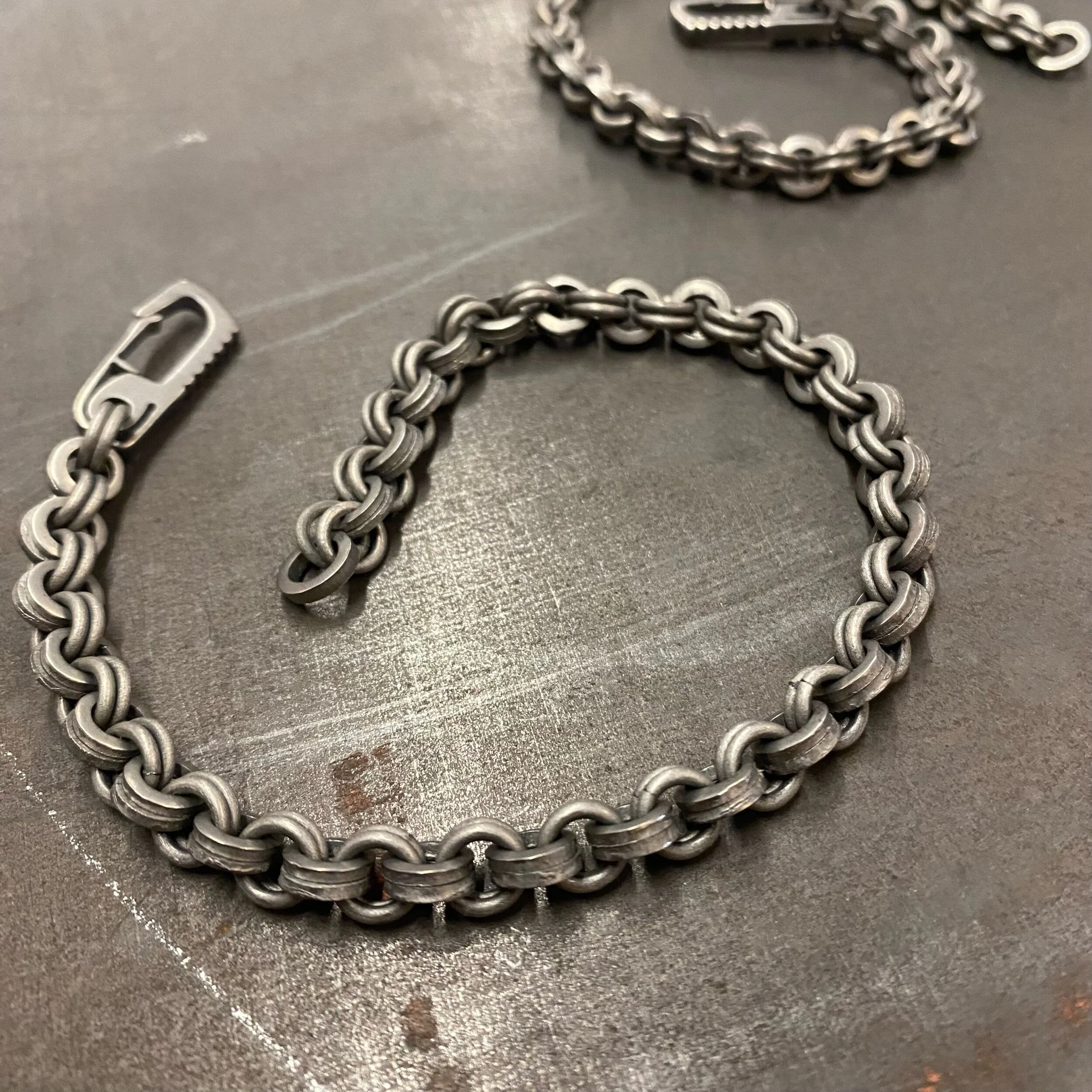 26D278C2-4808-4E49-A274-3783AB8A751C