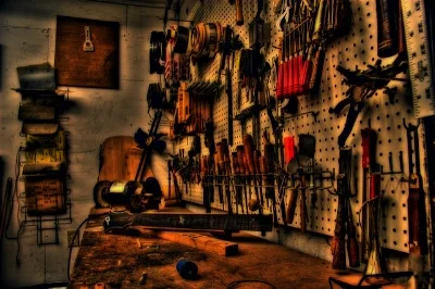 Luthier Workshop USE ME.jpg