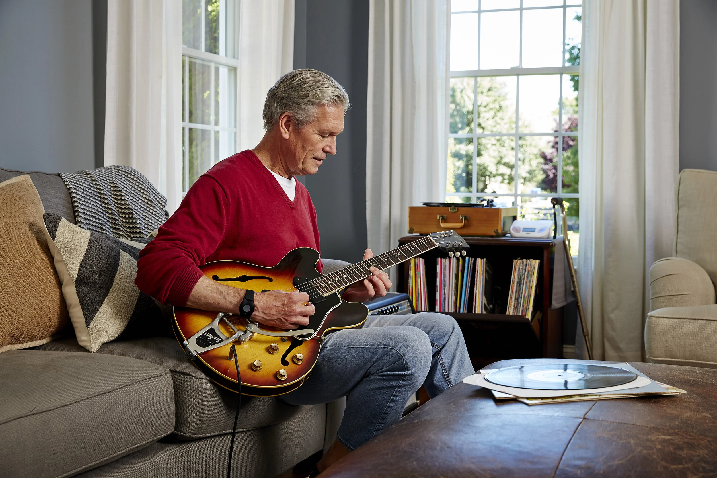 MG_HighRes_JamesLynnGuitar_3340.jpg
