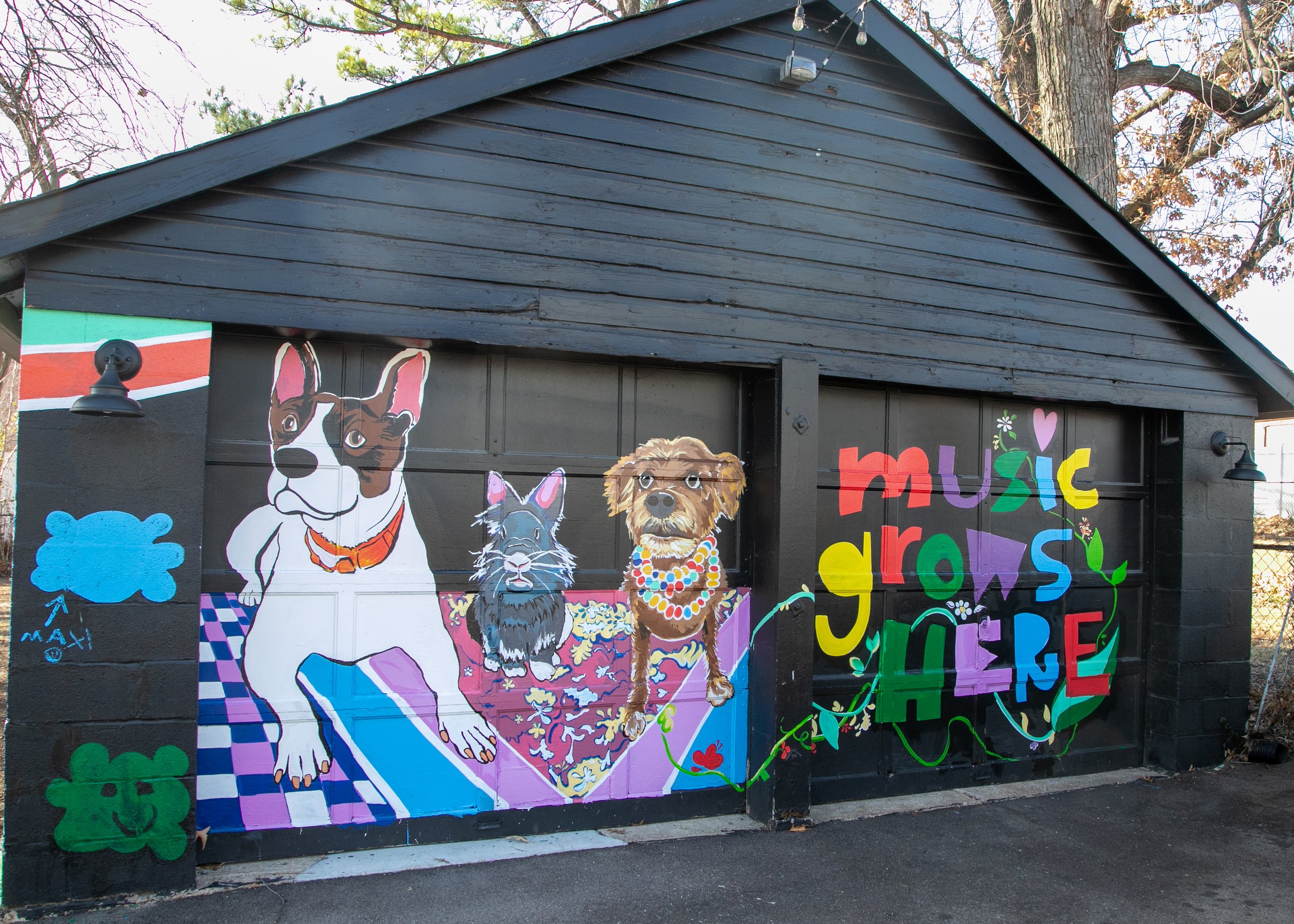  GreenHouse Studio Community Mural  Fall 2025  Photo credit: Erin Henry  