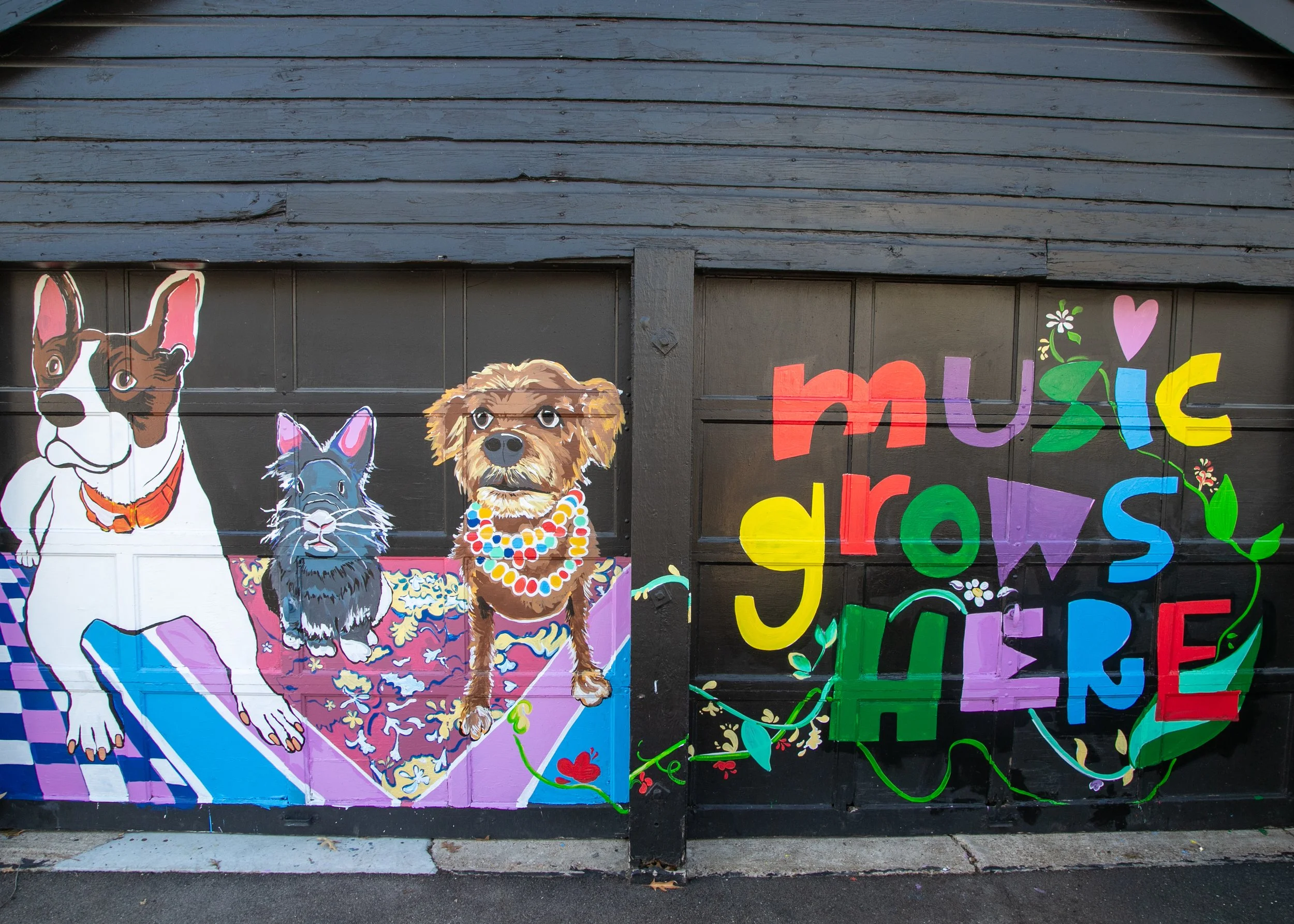  GreenHouse Studio Community Mural  Fall 2025  Photo credit: Erin Henry  