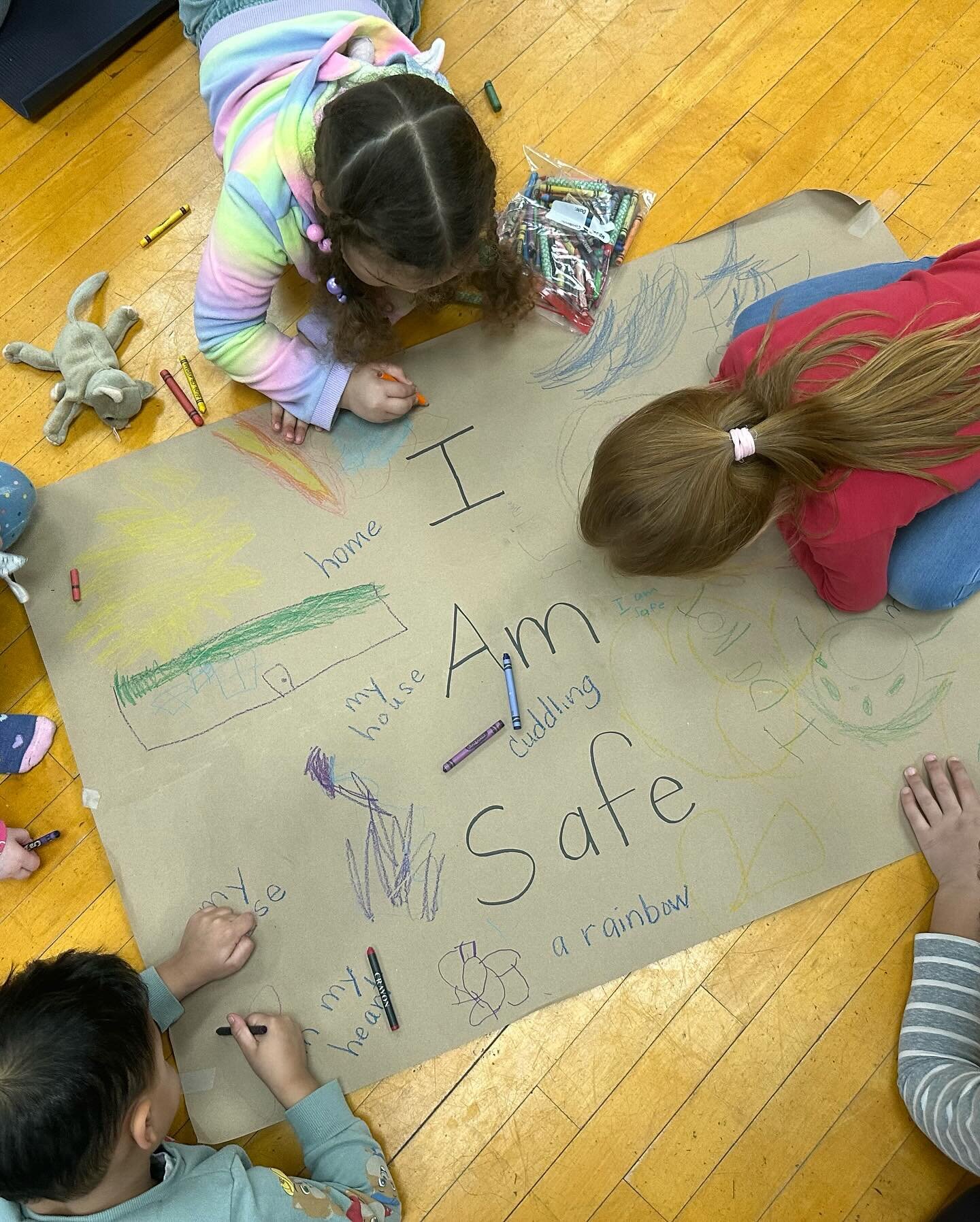 Hello, February ❤️ 
Here&rsquo;s a weekly recap 😊 

A new after school class with some brand new little yogis 🥰 and an &ldquo;I Am Safe&rdquo; affirmation. We talked about how to stay safe in yoga and had a lovely discussion about what and where ma