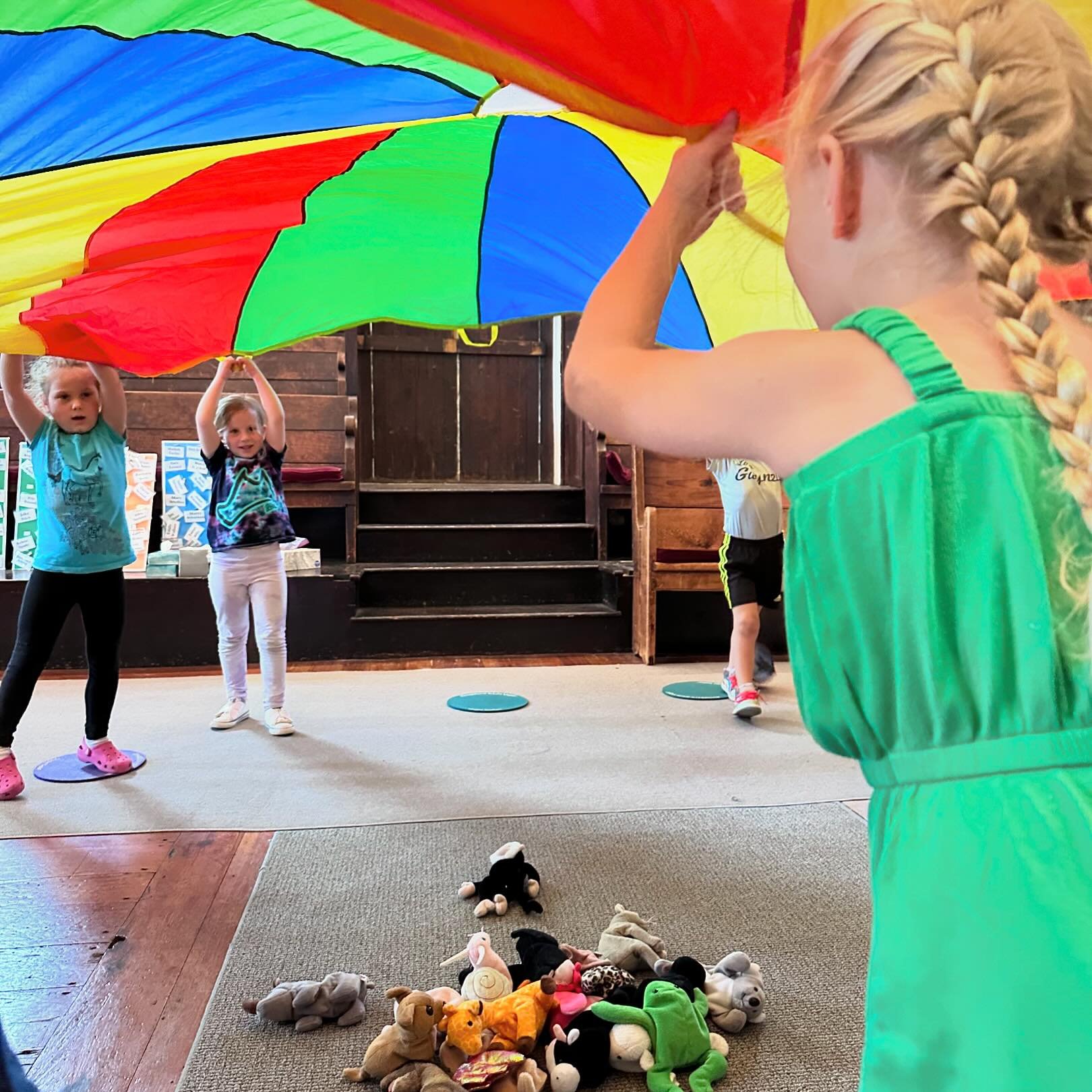 Lots of games happening in yoga for the end of the year! Parachute games are great for reviewing familiar poses in a way that&rsquo;s engaging and joyful for younger kids. They require focus &amp; patience while taking turns. Happy to share some of m