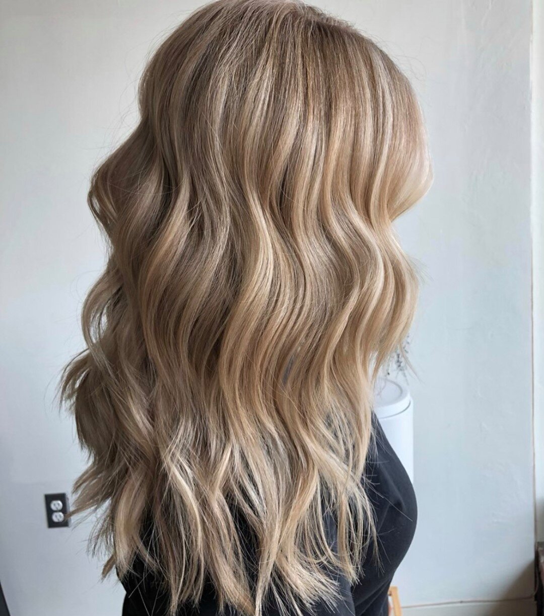 Look at those dimensions. 😍 
Color by Allie