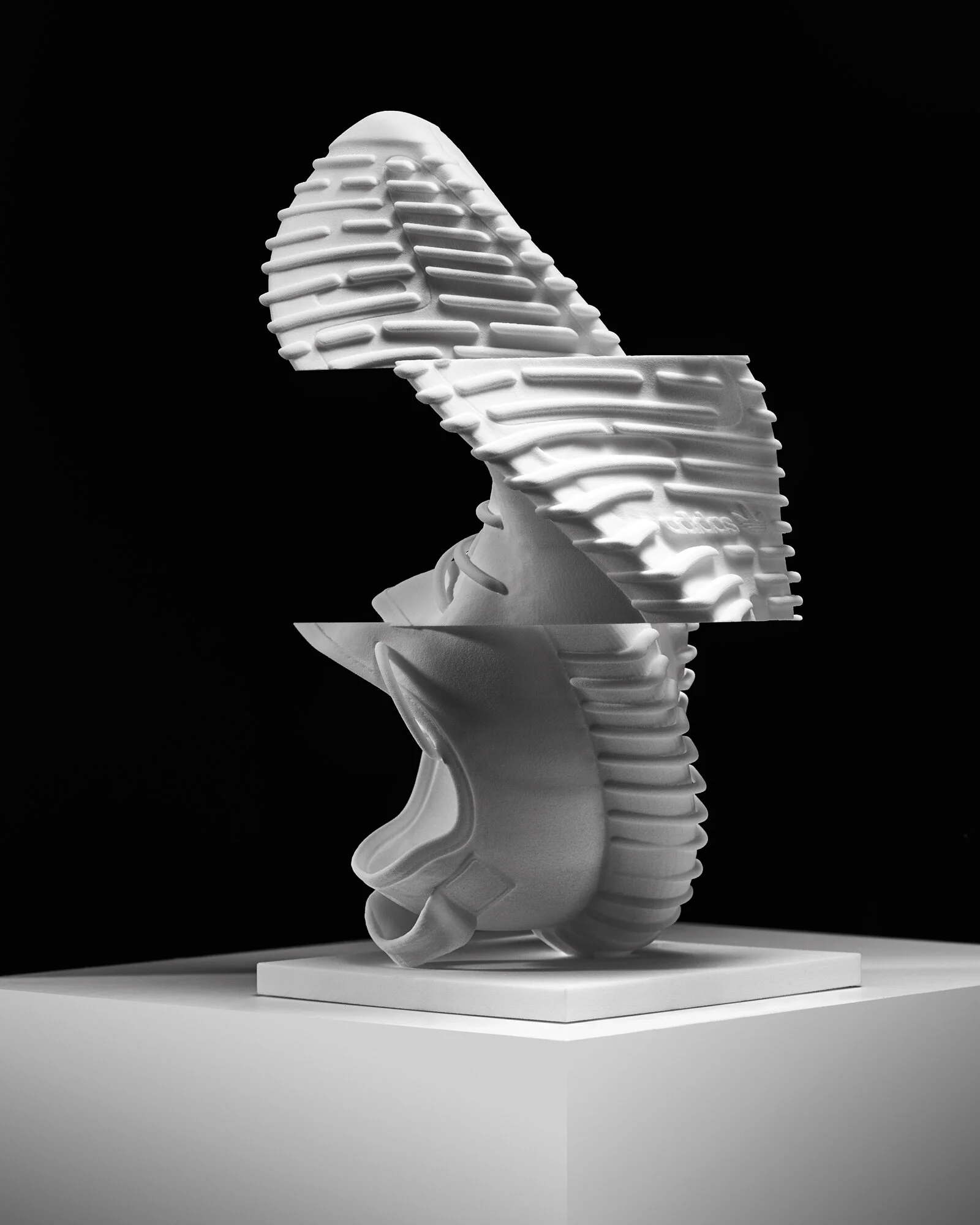 YEEZY_SULPTURE_ANGLE_4.jpg