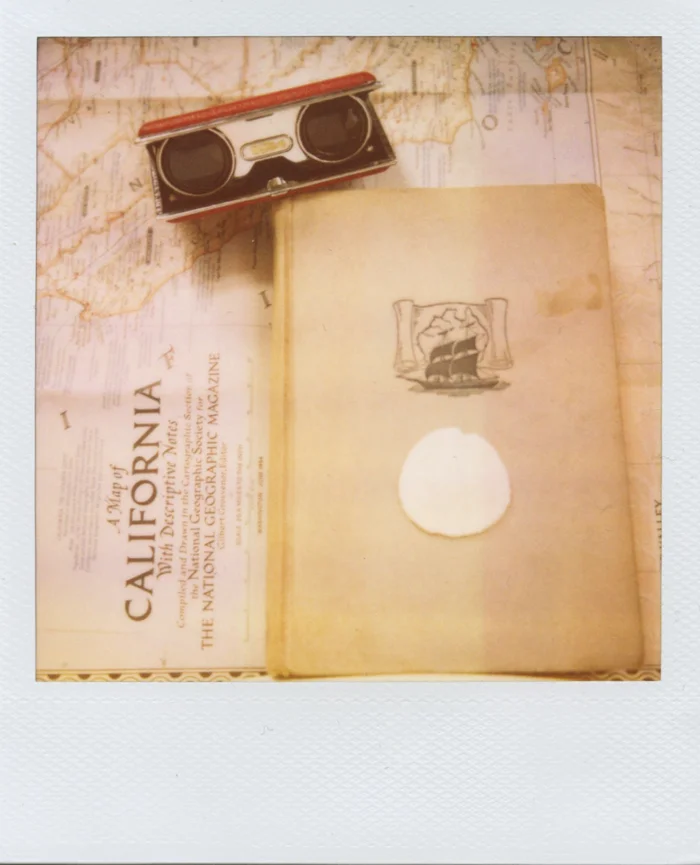 gaby j photography vintage books polaroid 01