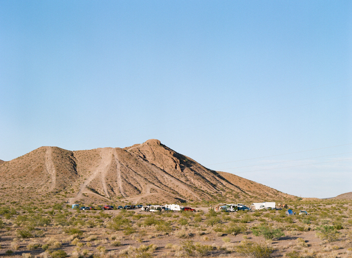 las vegas simple desert outdoor wedding photographer