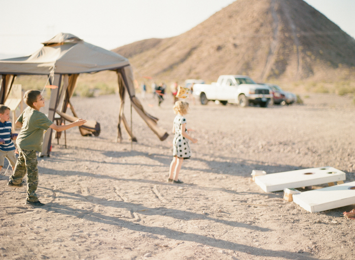 las vegas simple desert outdoor wedding photographer