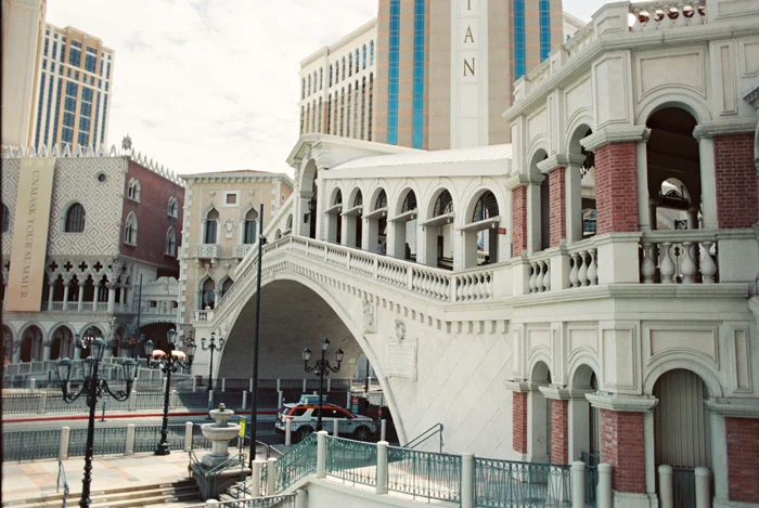 las vegas elopement photographer venetian gaby j photography 09