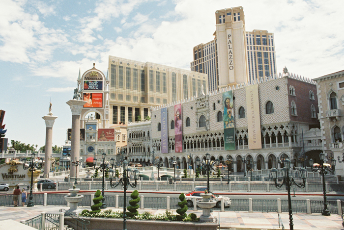 las vegas elopement photographer venetian gaby j photography 14