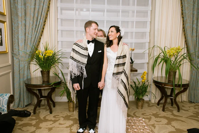 great gatsby themed speakeasy las vegas wedding 34
