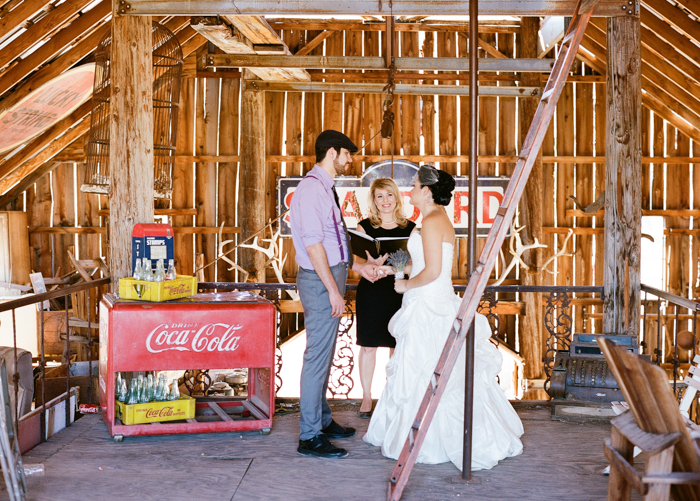 rustic barn wedding las vegas