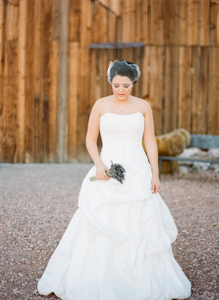 unique rustic outdoors las vegas wedding