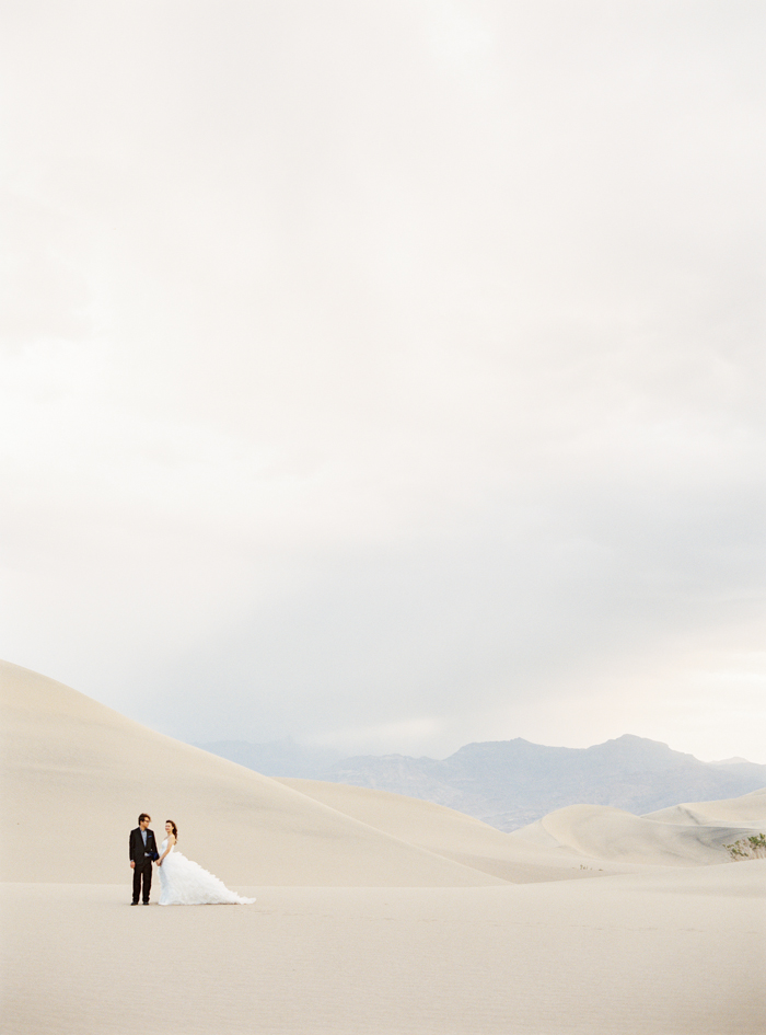 death valley sand dunes wedding photo 1