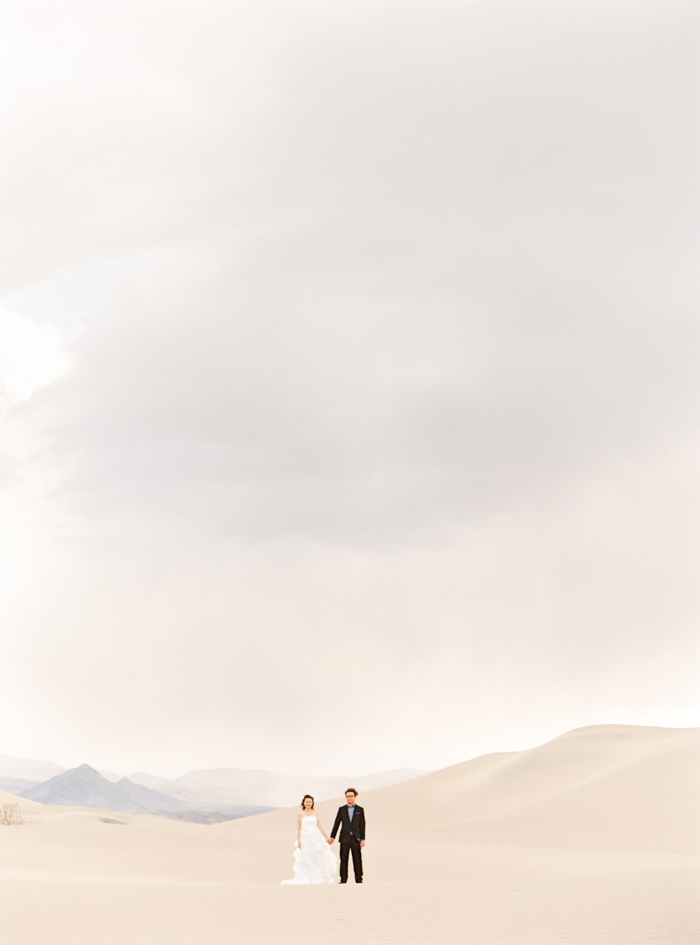 death valley sand dunes wedding photo 8
